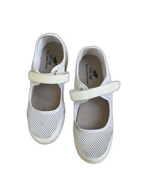 Git-up Womens Comfort Shoes Size 8.5 White Adjustable Strap Memory Foam Casual